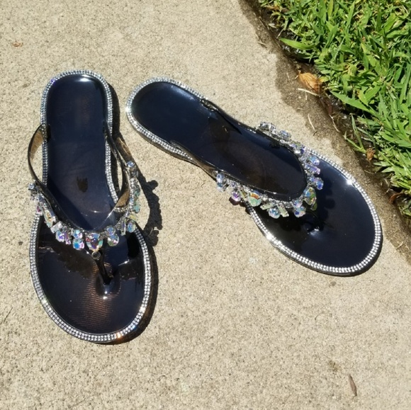 𝙇𝙖𝙨𝙩 𝙎𝙞𝙯 6💎Blk Diamond Embellished Sandal - Picture 4 of 7